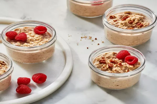 Cinnamon Roll Overnight Oats