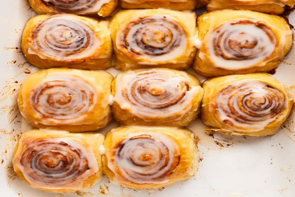 Make Ahead Cinnamon Rolls