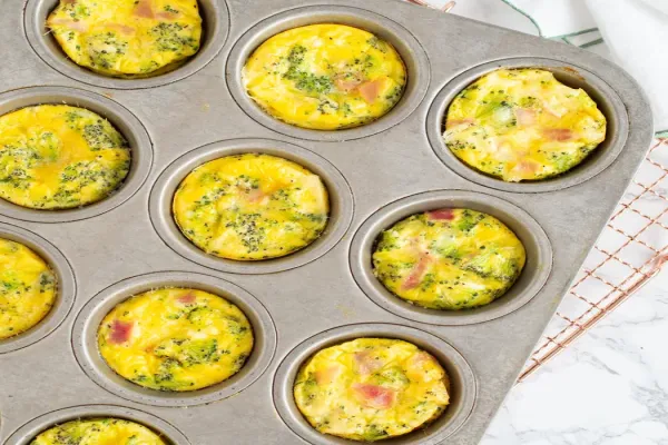 Muffin Tin Omelets with Broccoli Ham & Cheddar