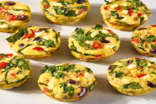 Muffin Tin Omelets with Feta & Peppers