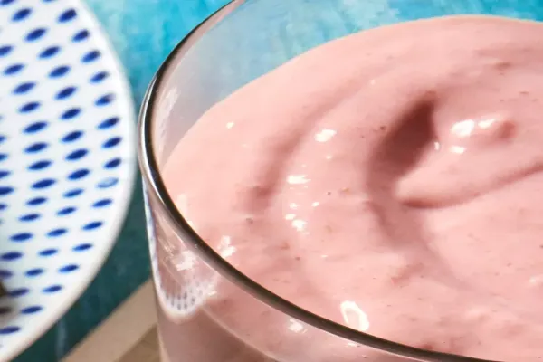 Raspberry Kefir Power Smoothie