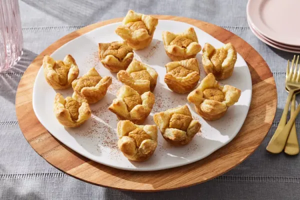 2 Bite Mini Pumpkin Cheesecake Tarts