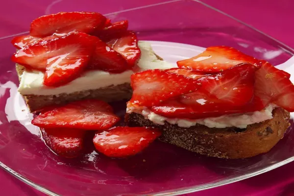 Strawberry Bruschetta