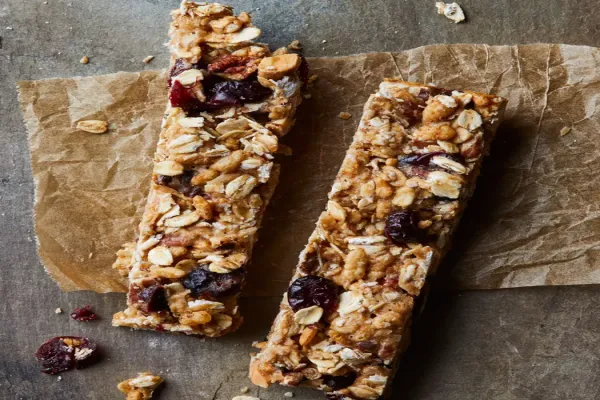 Cranberry Almond Granola Bars