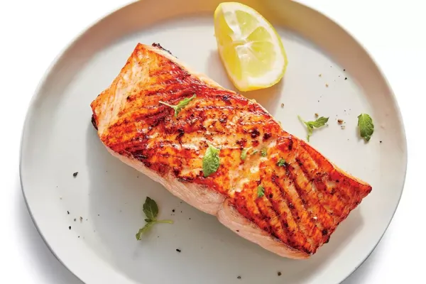 Broiled Salmon with Lemon