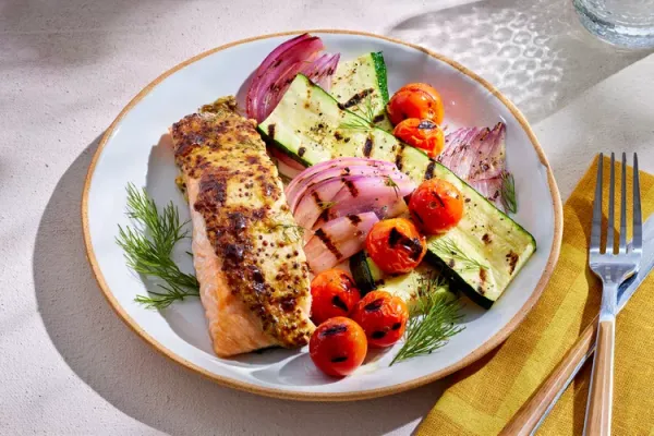 Mustard Dill Grilled Salmon & Vegetables
