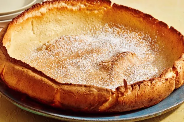 Vanilla Dutch Baby Puffed Pancake