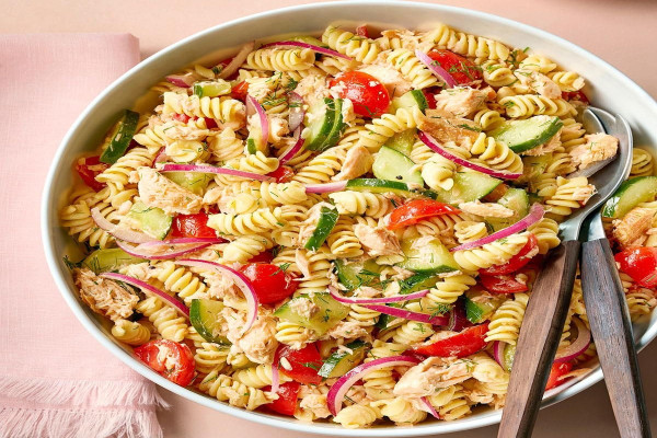 Delicious Salmon Pasta Salad