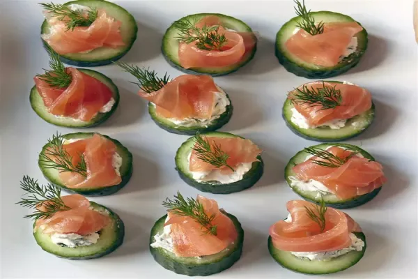 Cucumber Bites with Dill Cream and Smoked Salmon