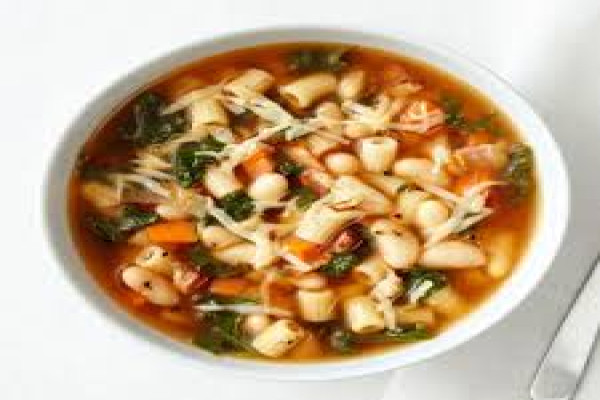 Kale White Bean & Pasta Soup
